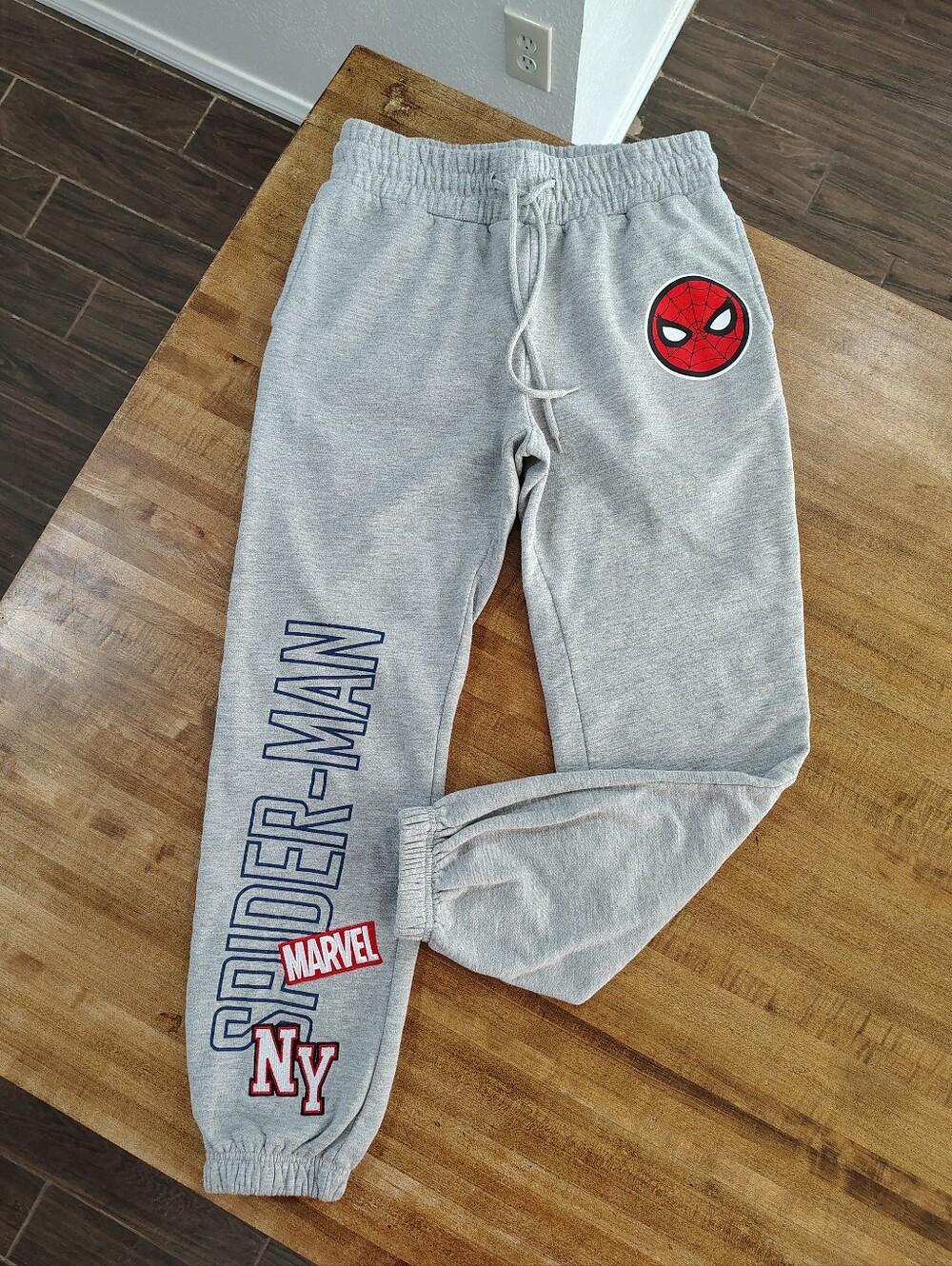 Marvel Spiderman Gray Sweatpants Red & White Marvel & NY Embroidery Patches Unis